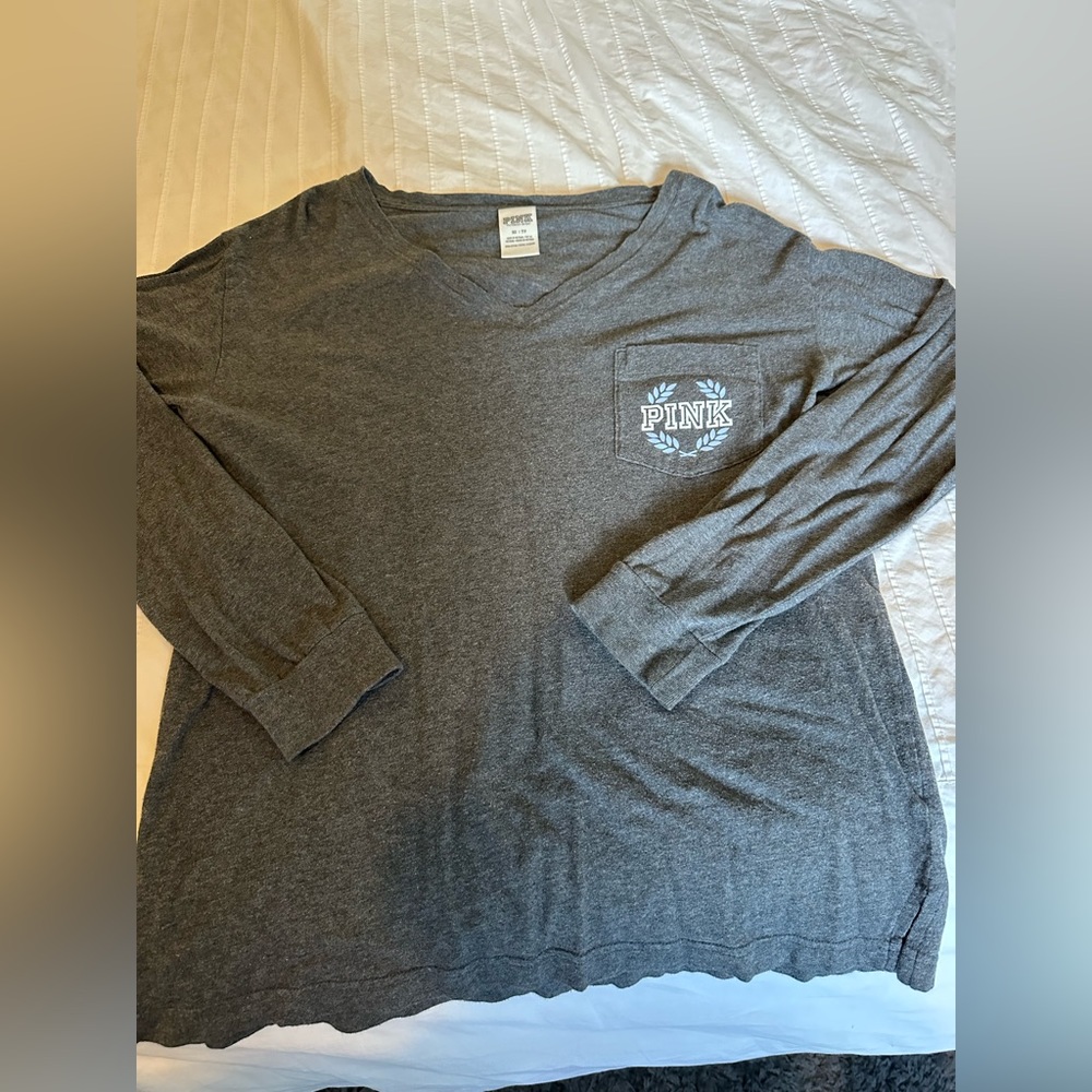 VS PINK gray long sleeve v neck